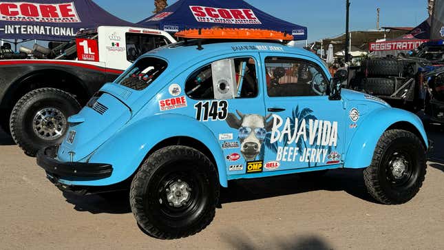 Image for article titled Here&#39;s Every Cool Thing I Saw At The Start Of The Baja 1000